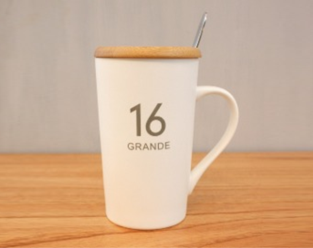 Mug De Porcelana Grande 16 Tapa Bamboo Y Cuchara Acero Caja Ind 9X14,5H Cm